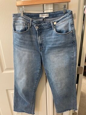 Risen Jeans Light Blue Ankle Crop Jeans — Relaxed Straight